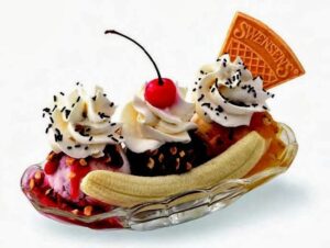 تزیینات بستنی با میوه